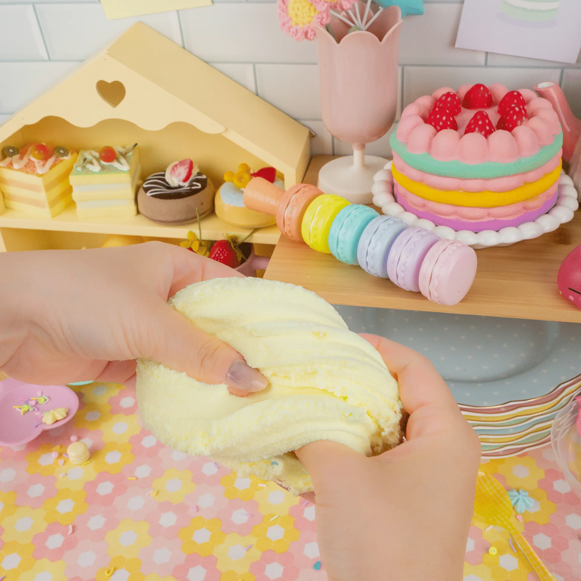 Petal Patisserie Cloud Signature Dome™ Slime - Image 2